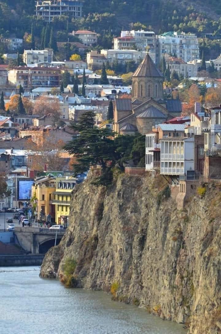 Appartamento House At Ortachala Tbilisi Esterno foto