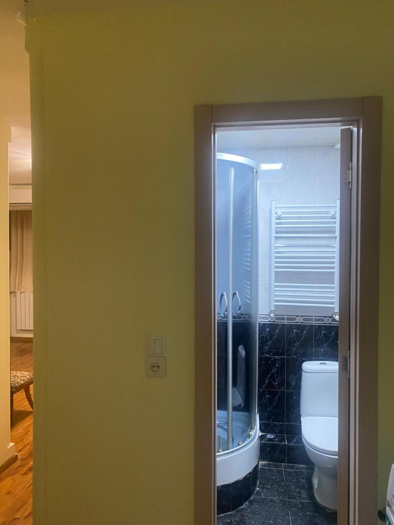 Appartamento House At Ortachala Tbilisi Esterno foto